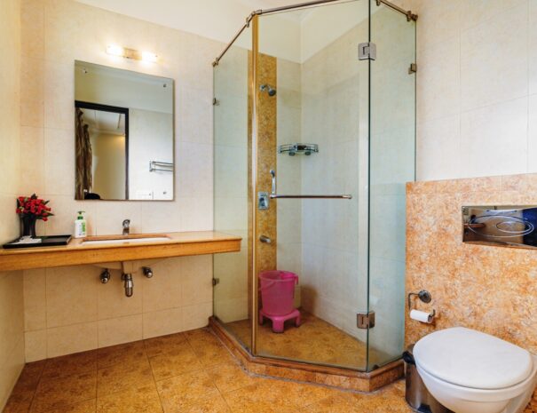 Royal Residence_ Bathroom1